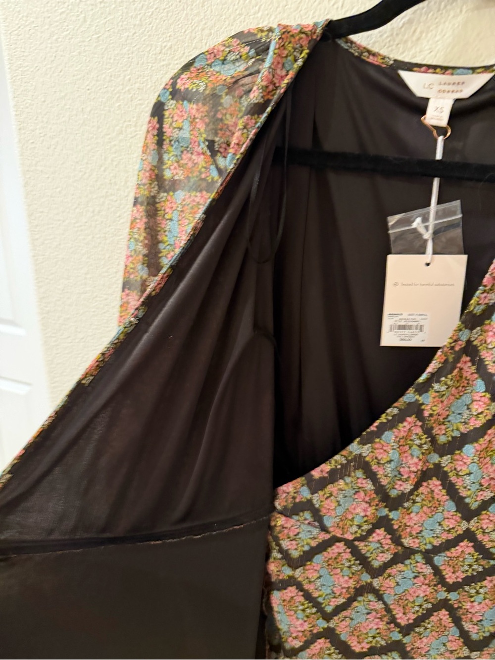 LC Lauren Conrad Black Floral Diamond-Print Maxi Wrap Dress - Picture 6 of 8